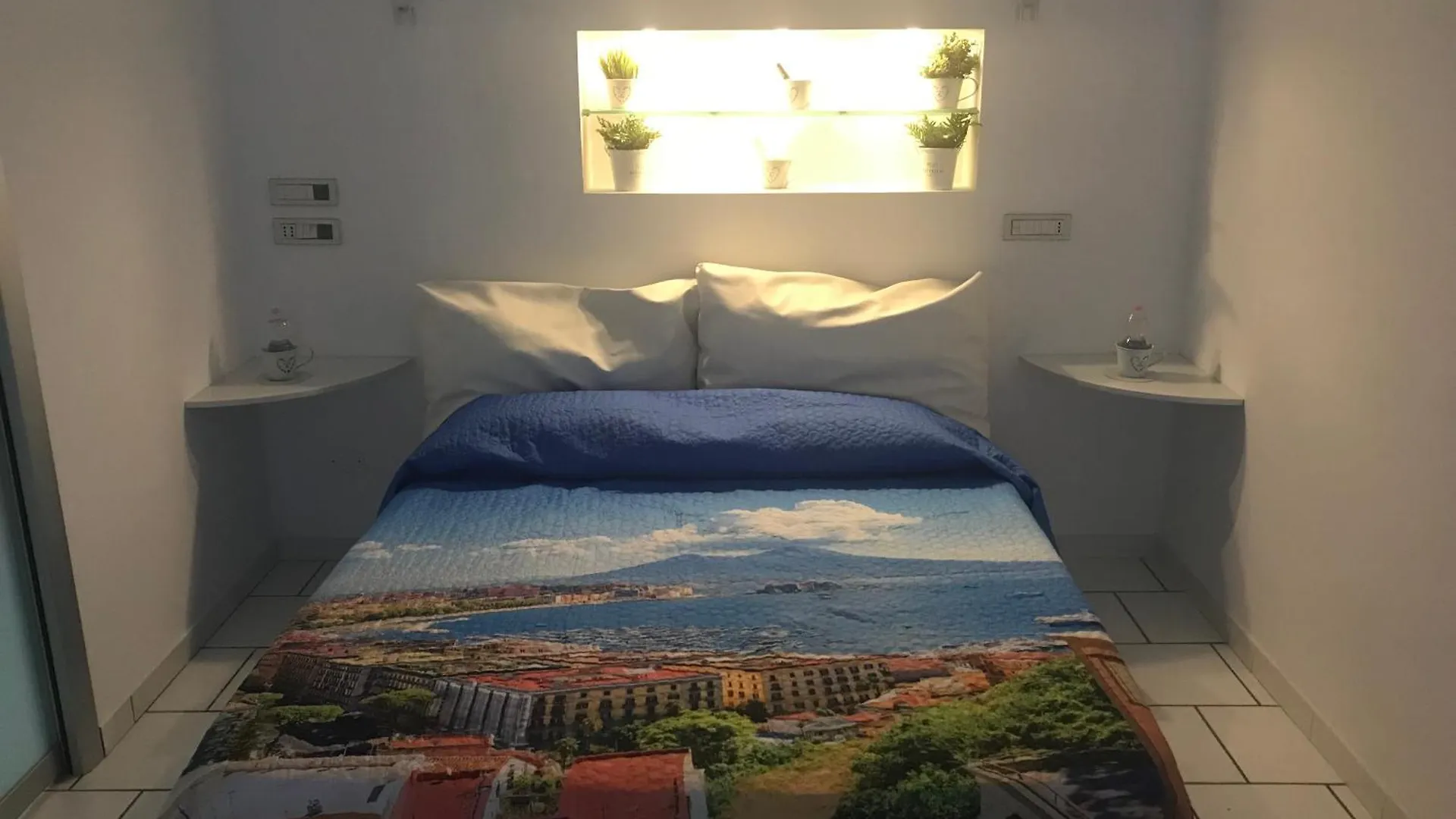 Apartment Casa Sandro 8 Naples Italy